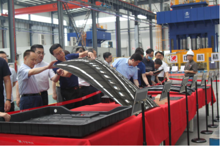 國家科技重大專項“汽車復合材料車身模壓成形技術與裝備”項目通過驗收