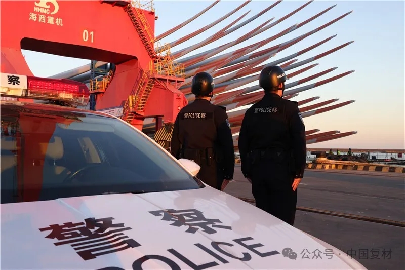 鹽城邊檢助力今年首批“風電翅膀”出口海外