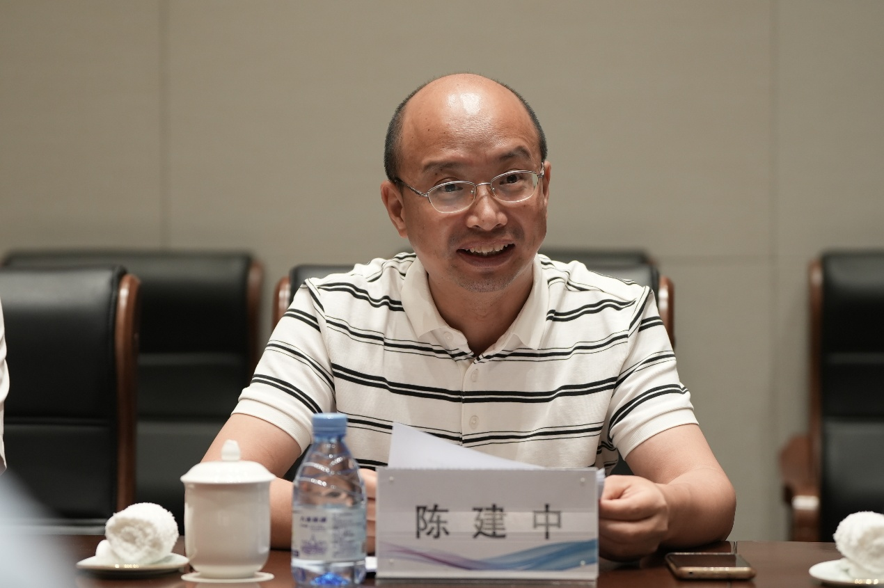 2025年中國復合材料工業(yè)協(xié)會復合材料纏繞專業(yè)委員會換屆工作會議圓滿召開