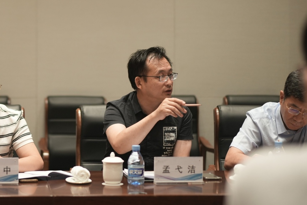 2025年中國復合材料工業(yè)協(xié)會復合材料纏繞專業(yè)委員會換屆工作會議圓滿召開